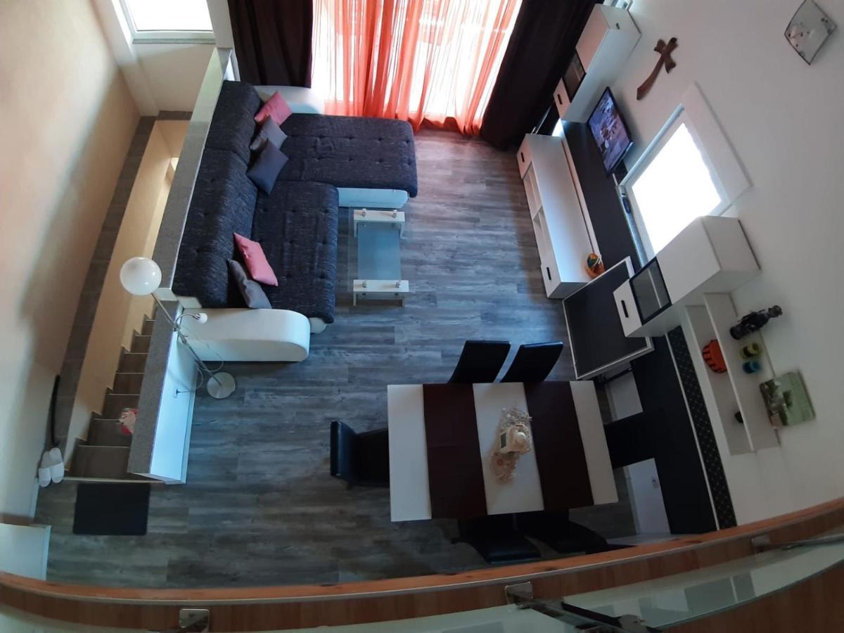 Apartment Tonko Vir Bagian luar foto