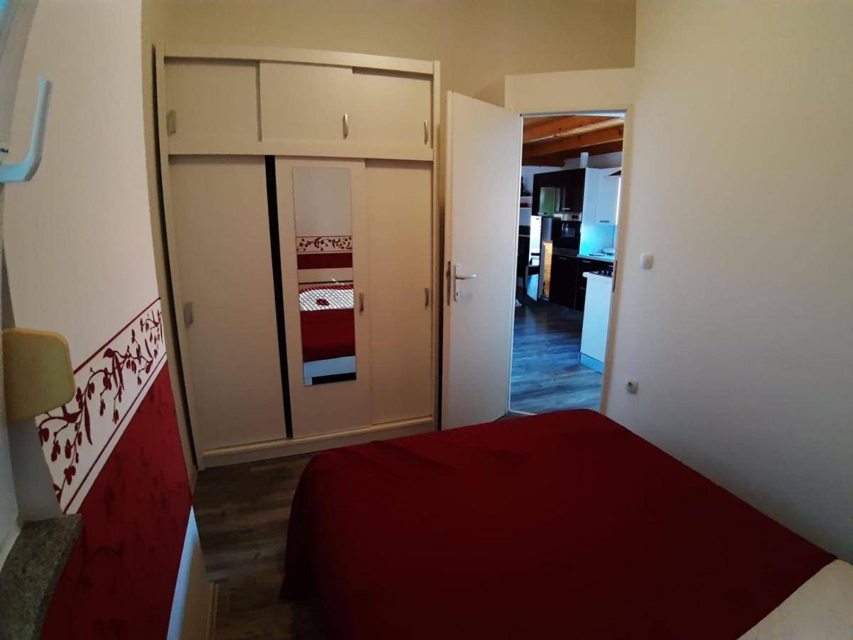 Apartment Tonko Vir Bagian luar foto